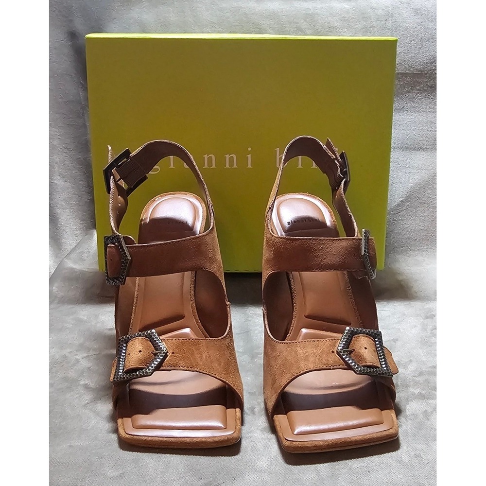 Gianni Bini Vanden Texas Tan Suede Buckle Square Toe Stiletto Sandals 11M